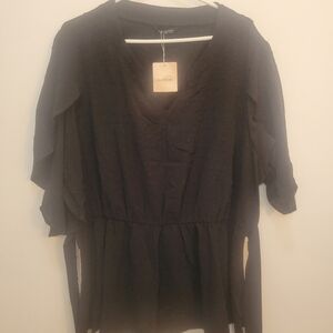 NWT BloomChic Black Tunic Top With Flutter Sleeves Sz 22-24